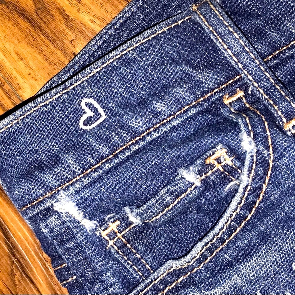 RARE Hollister Shorts SIZE 3 juniors Embroidered Dark Wash Denim Blue - Picture 7 of 11